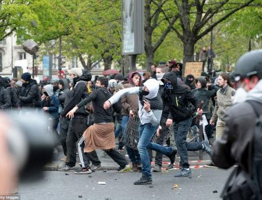 Γαλλία: Ταραχές μεταξύ της αστυνομίας και μαθητών διαδηλωτών (βίντεο)